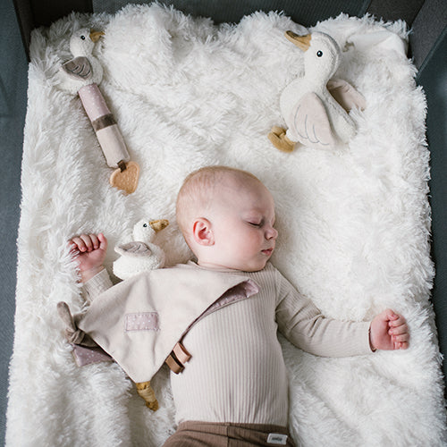 BabyOno GOOSE ZOE plüss csörgő