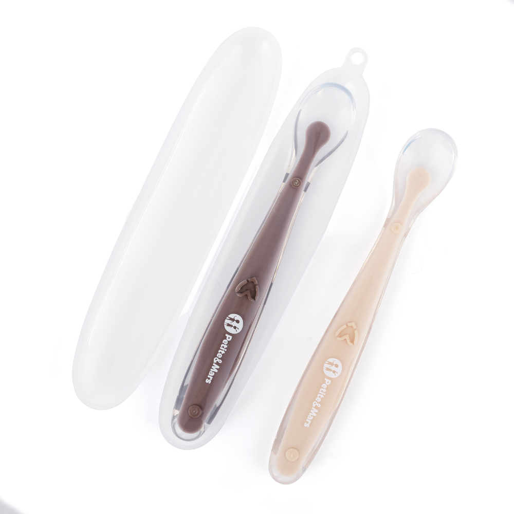 Petite&Mars TAKE&MATCH szilikon kanál szett tárolótokkal – Sand & Cocoa