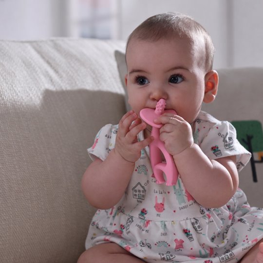 Mombella Táncoló Elefánt Rágóka Rózsaszín