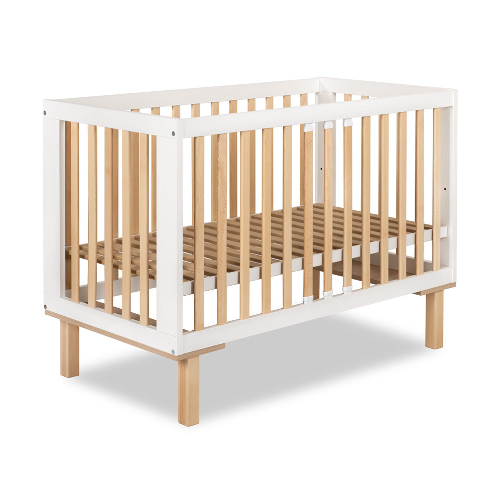 KLUPS Laura II átalakítható babaágy leesésgátlóval, 120 × 60 cm – fehér–bükk