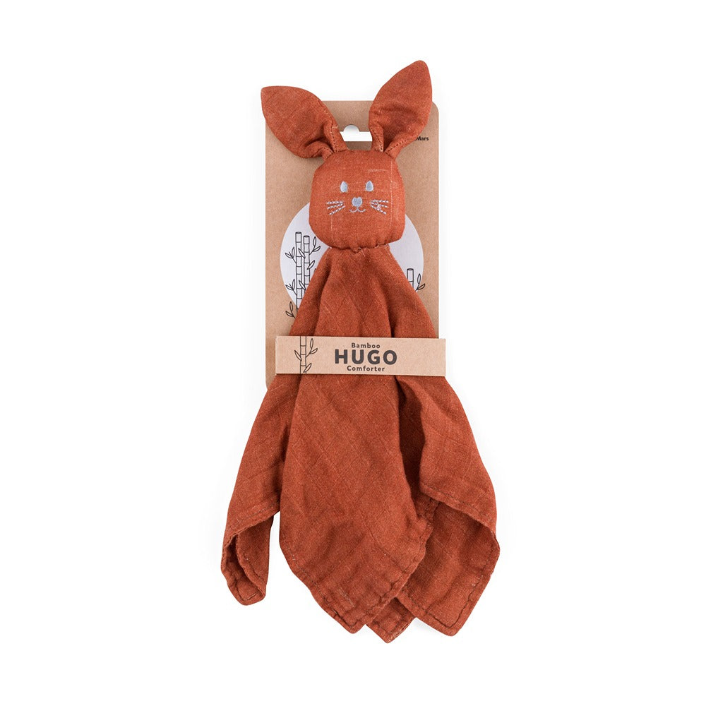 PETITE&MARS Hugo bambusz muszlin szundikendő csörgővel – Cinnamon Spice