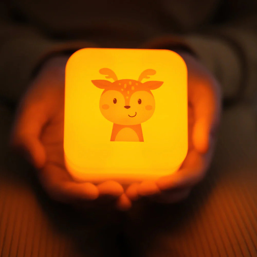 Cloud B Cube B Finley Őzike Hordozható Éjjeli Fény