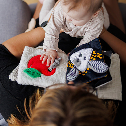 BabyOno MAUSE fejlesztő kontrasztos szenzoros könyv