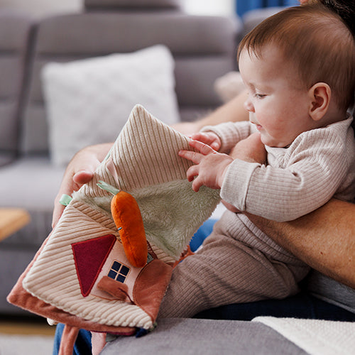 BabyOno Rabbit Karo fejlesztő szenzoros könyv