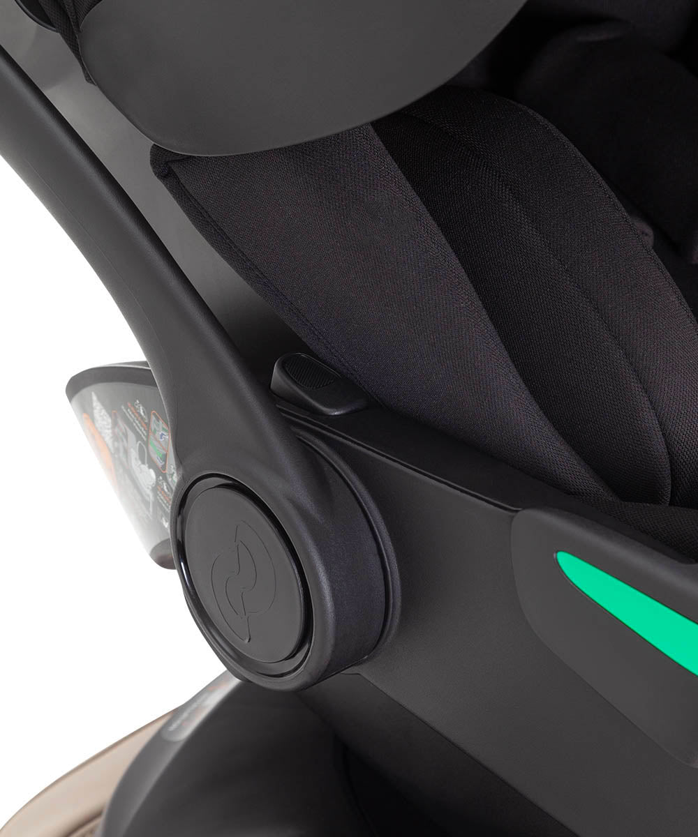 Carrello Vega Lite dönthető babahordozó 40–87 cm – Absolute Black (CRL-13808)