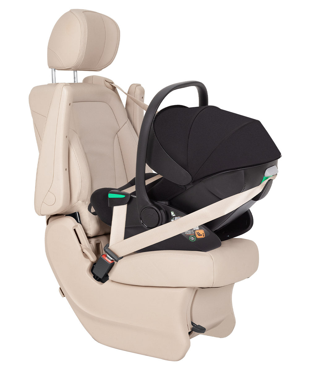 Carrello Vega Lite dönthető babahordozó 40–87 cm – Absolute Black (CRL-13808)