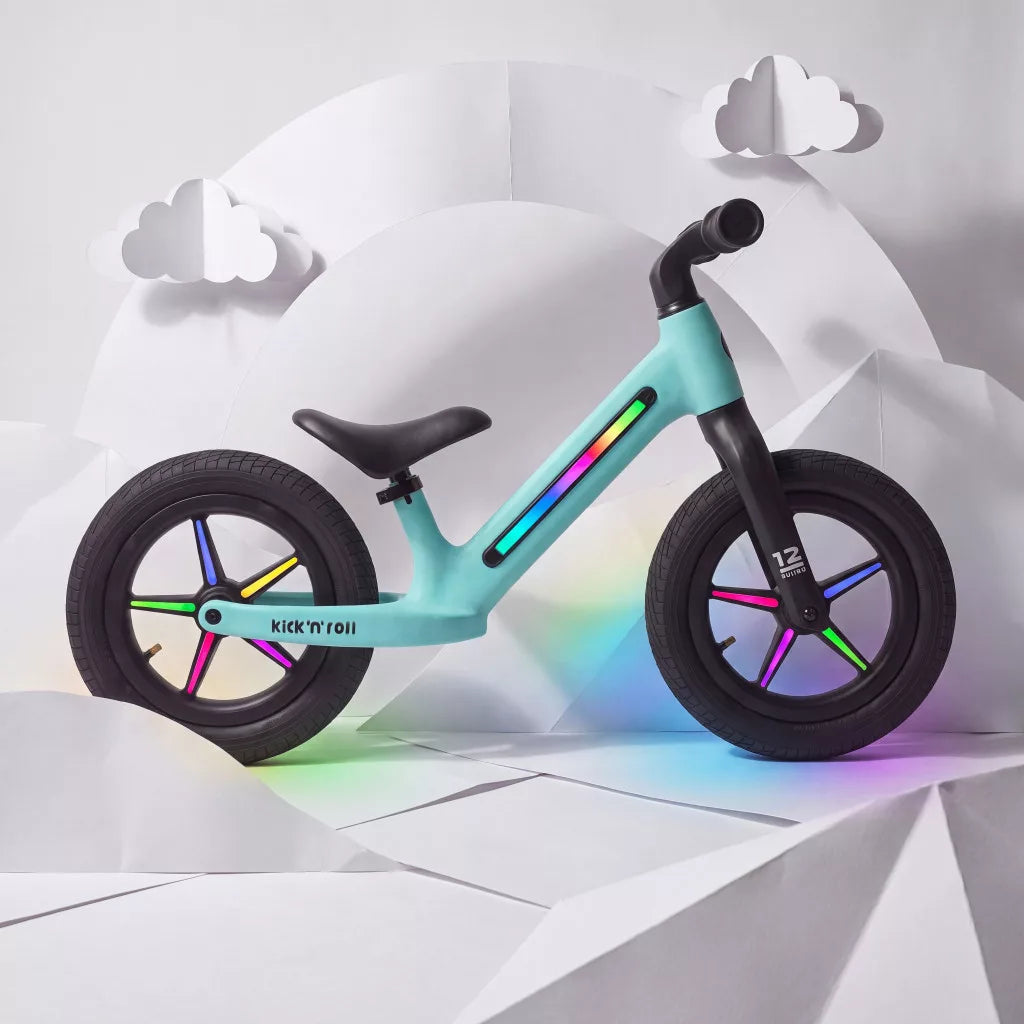 Kick'n'Roll LED-es futóbicikli - Türkiz