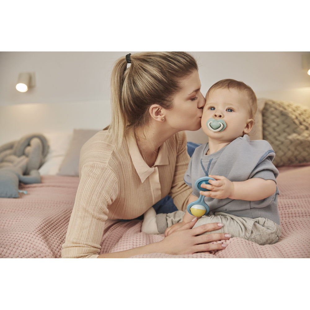 Canpol babies Szilikon szimmetrikus cumi Light touch 0-6hó PURE COLOR 2db zöld