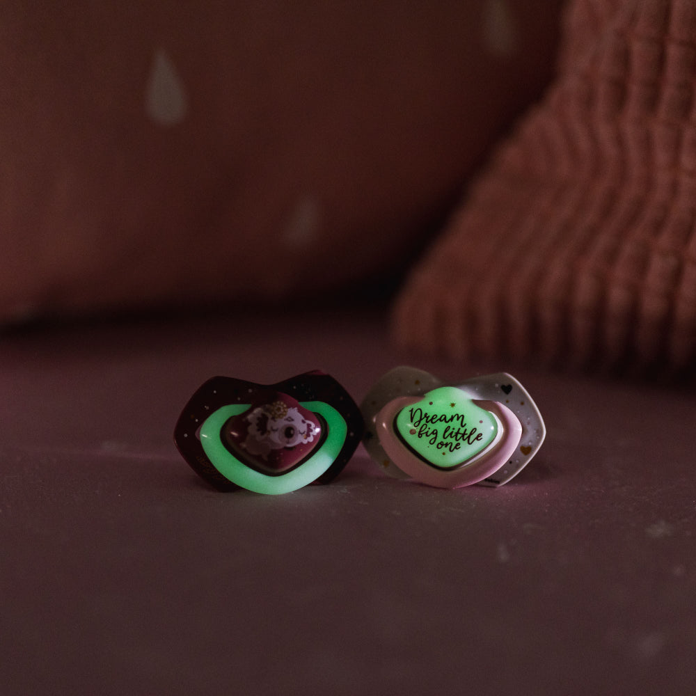 Canpol babies Szilikon szimmetrikus cumi Light touch 18hó+ SLEEPY KOALA 2 db pink