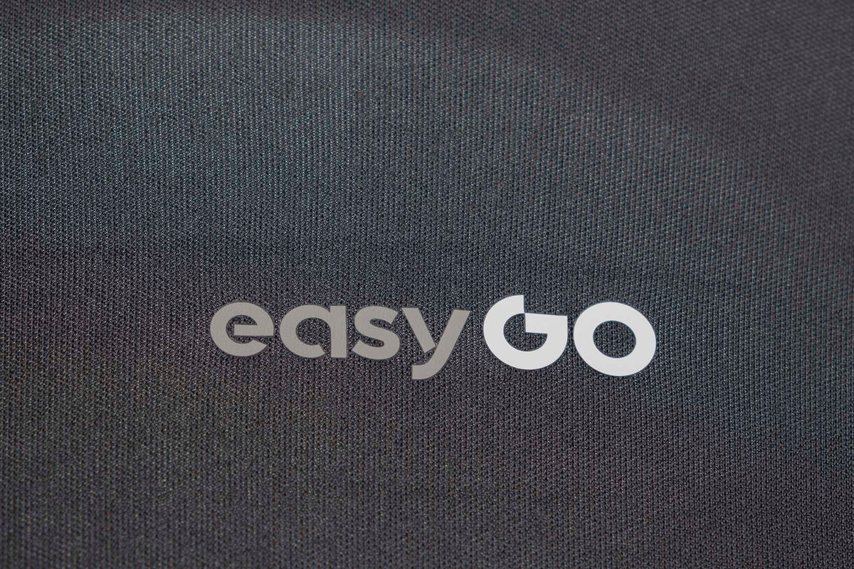 EasyGo BUZ XTD dönthető autós hordozó 40–87 cm – Taupe